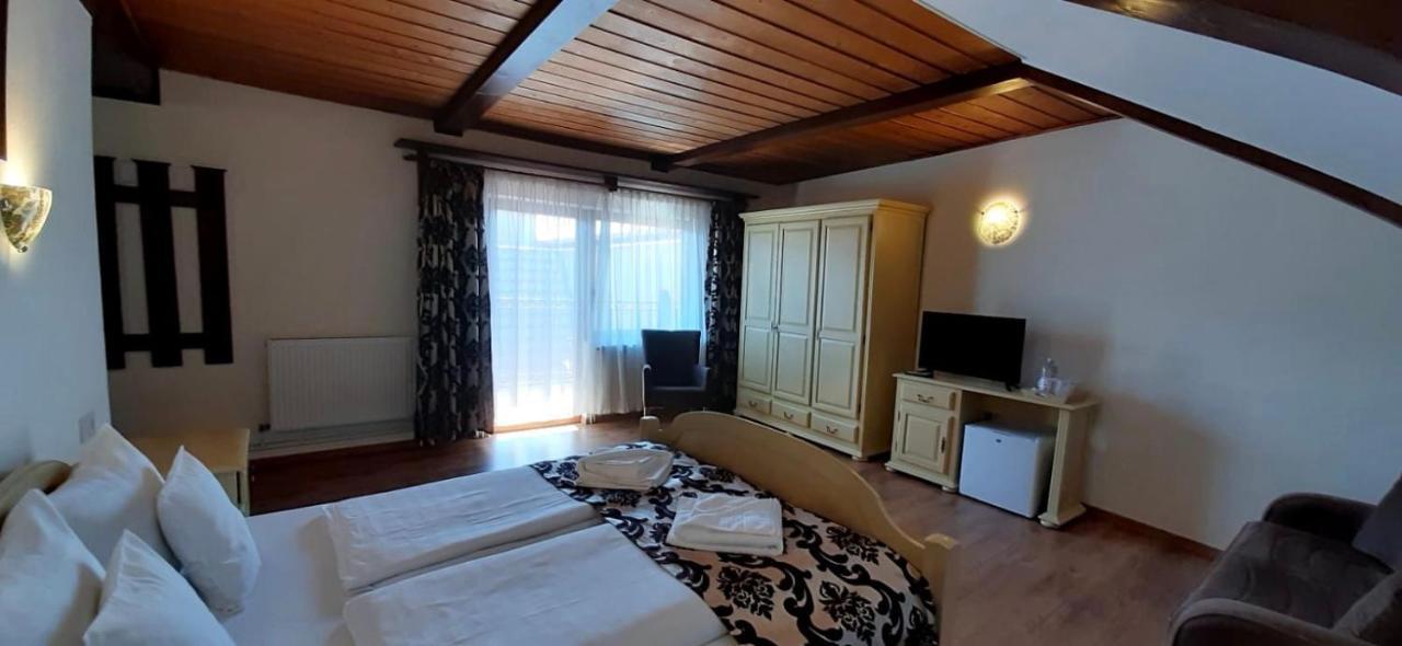 Gasthof Clara Sibiu Exteriör bild