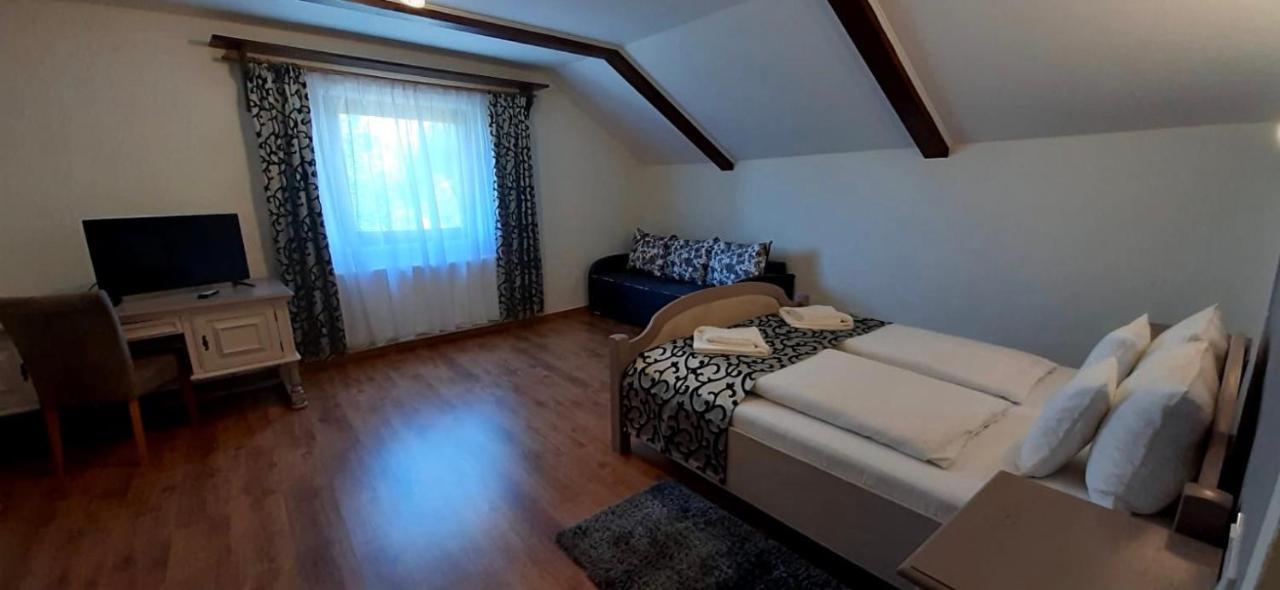 Gasthof Clara Sibiu Exteriör bild