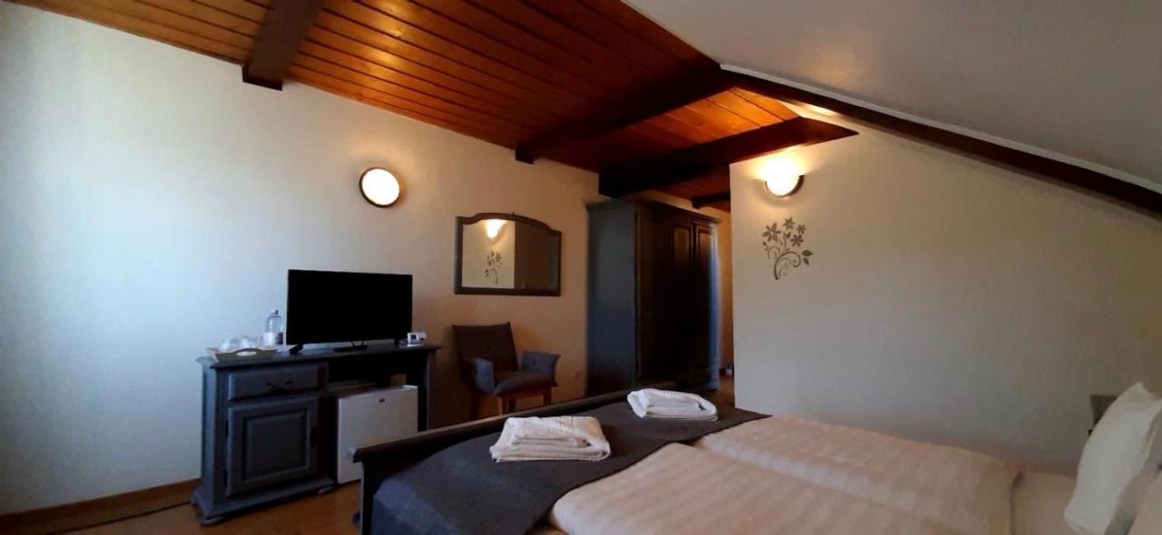 Gasthof Clara Sibiu Exteriör bild